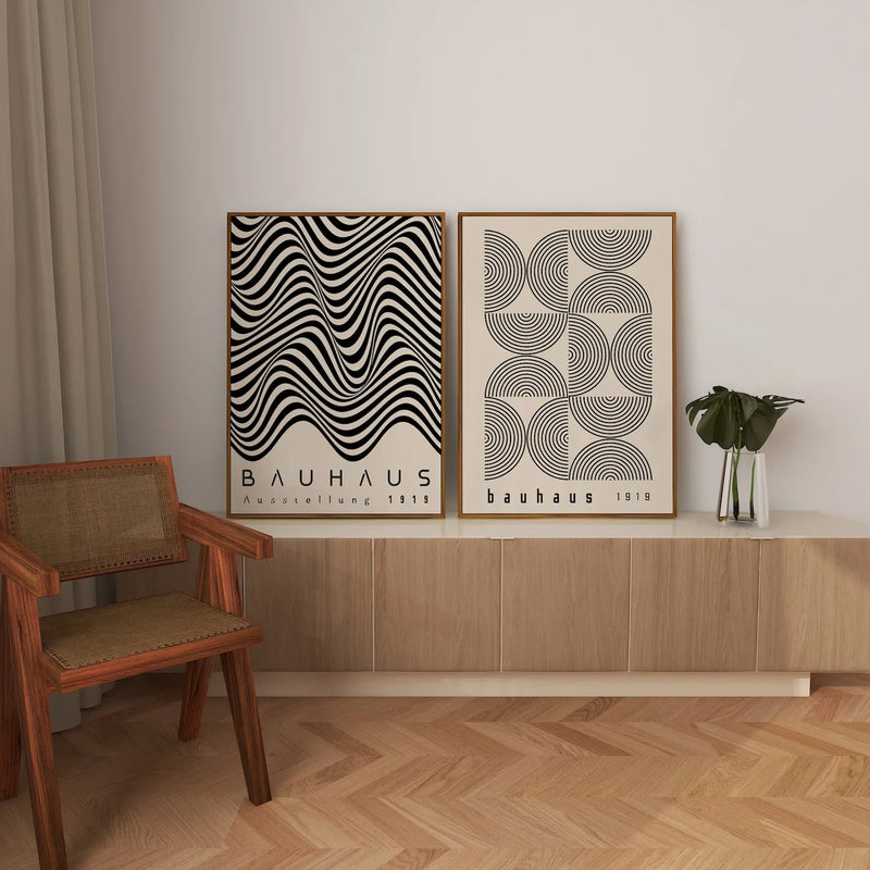 Affiche Bauhaus verte encadrée, style moderne, sur mur beige, déco intérieure Sofizio